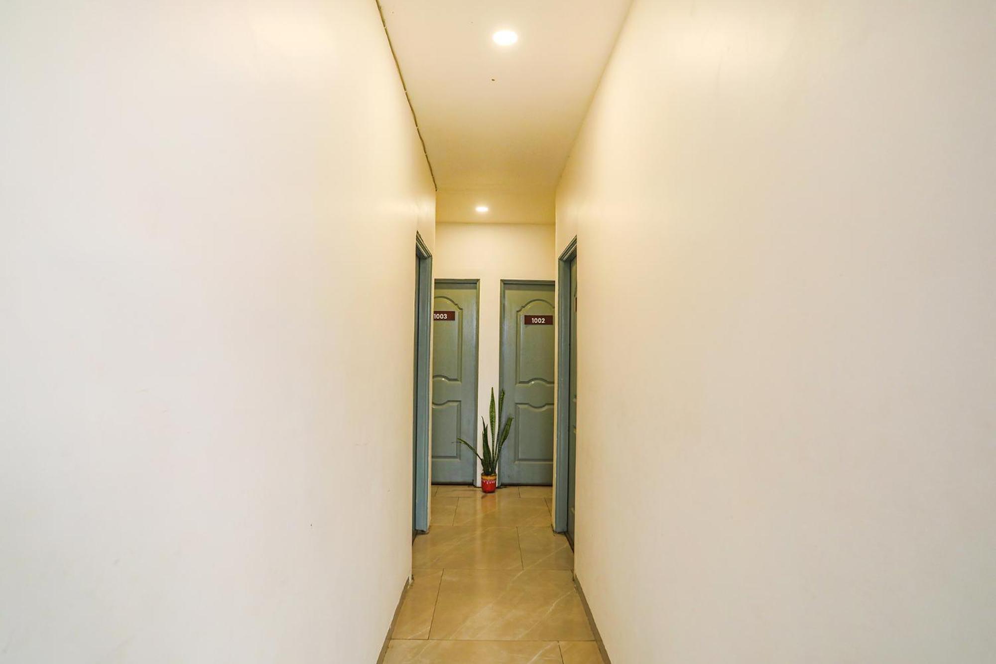 OYO 90399 Pramila Prakash Hotel Nagpur Bagian luar foto